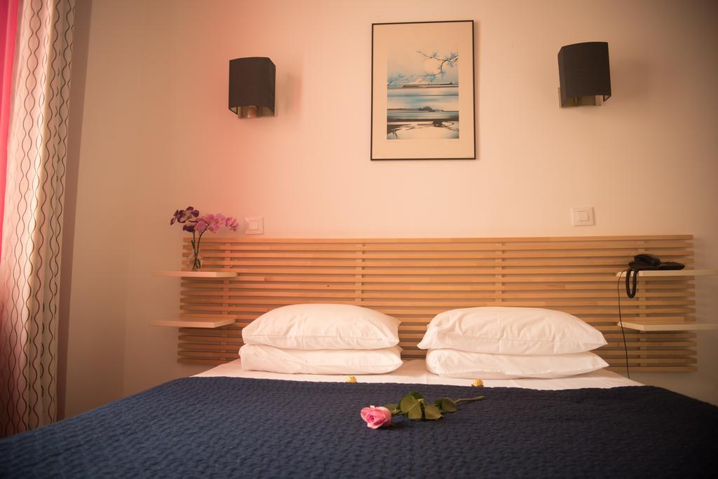 Brit Hotel Colbert Juan-les-Pins Kültér fotó