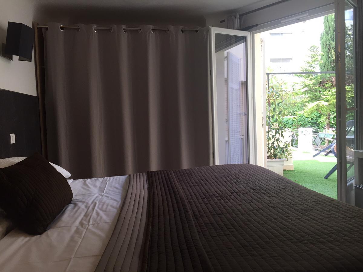 Brit Hotel Colbert Juan-les-Pins Kültér fotó