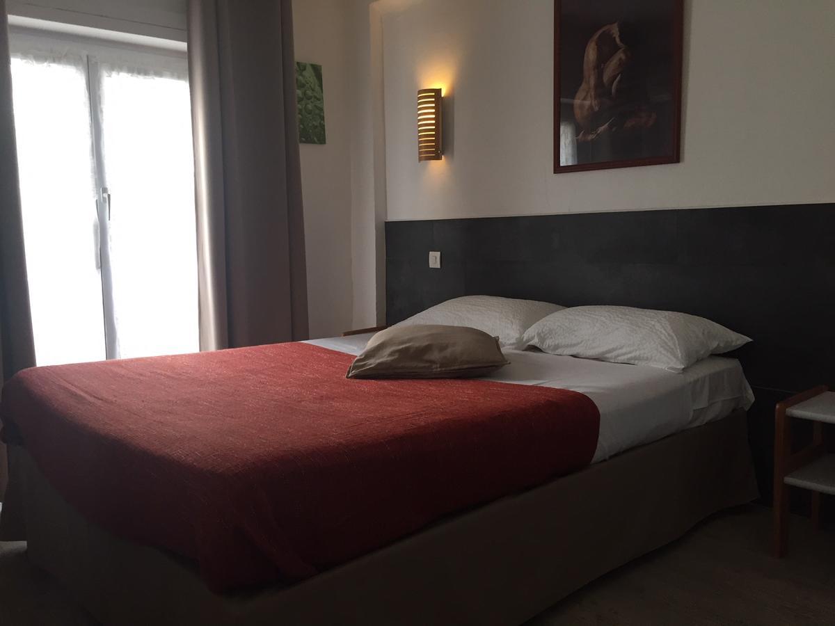 Brit Hotel Colbert Juan-les-Pins Kültér fotó