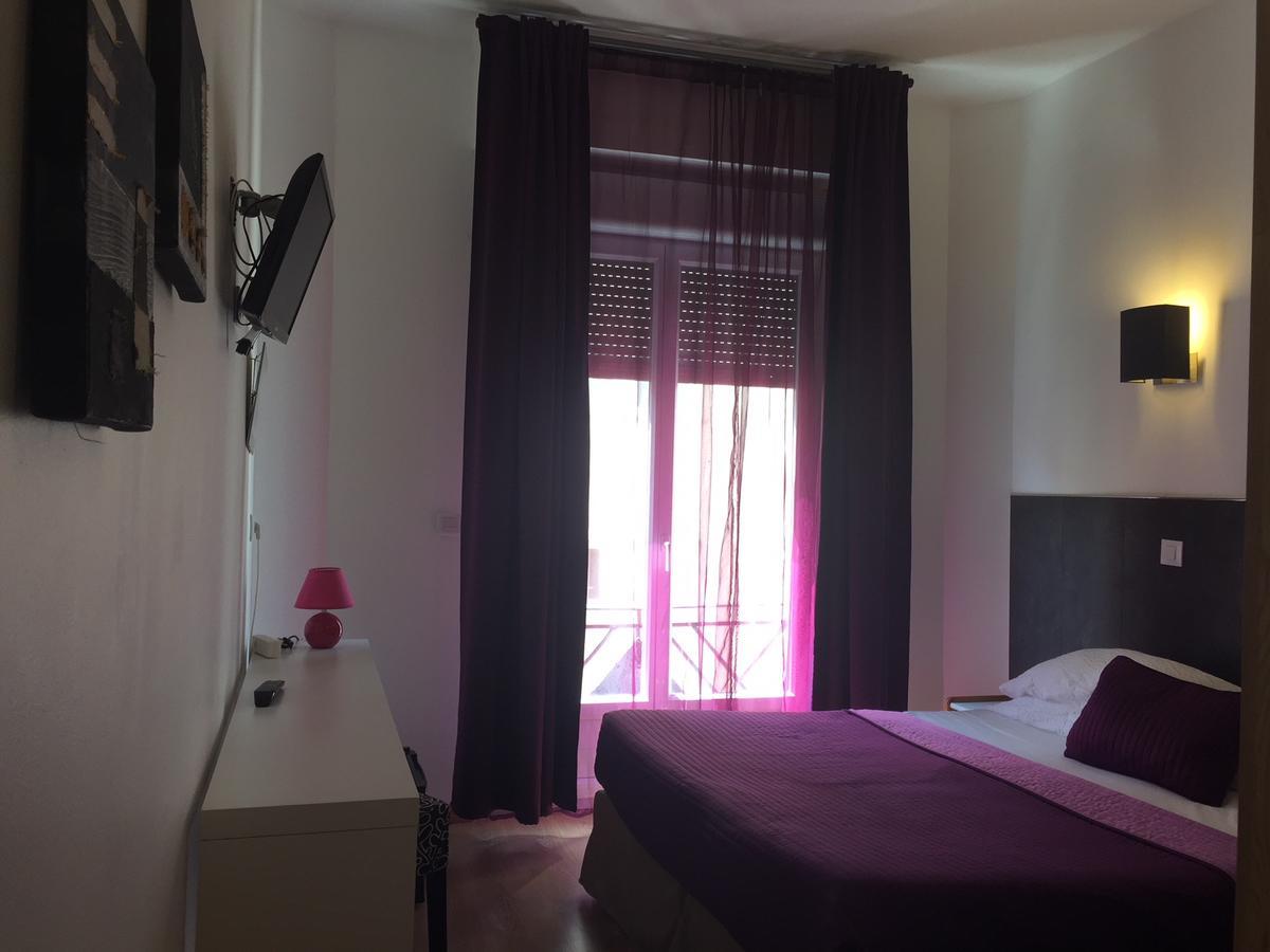 Brit Hotel Colbert Juan-les-Pins Kültér fotó